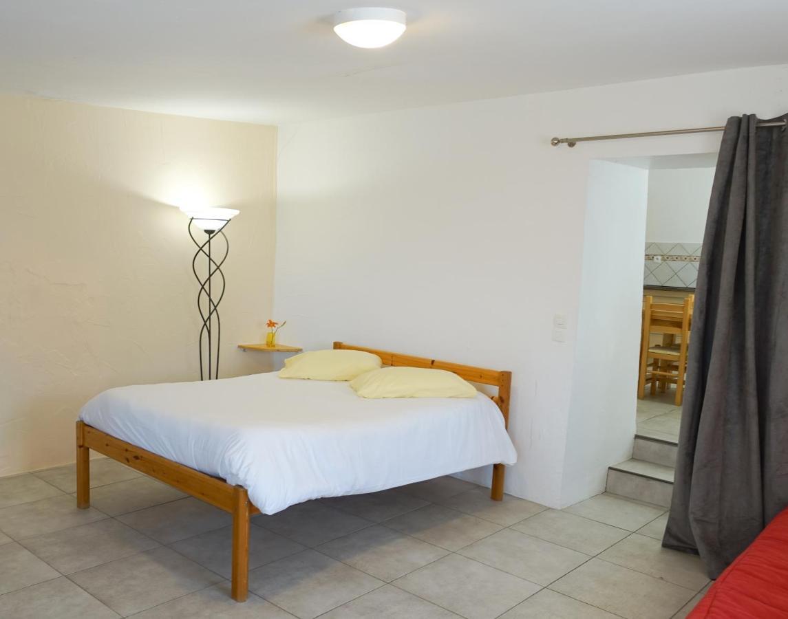Appartement Spacieux Avec Terrasse Saint-Andre-d'Embrun Exterior photo